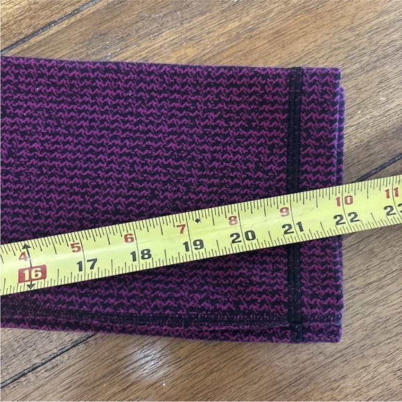 LULULEMON Wunder Under Crop 4 Teeny Tooth Deep Fuchsia Black - Picture 8 of 8